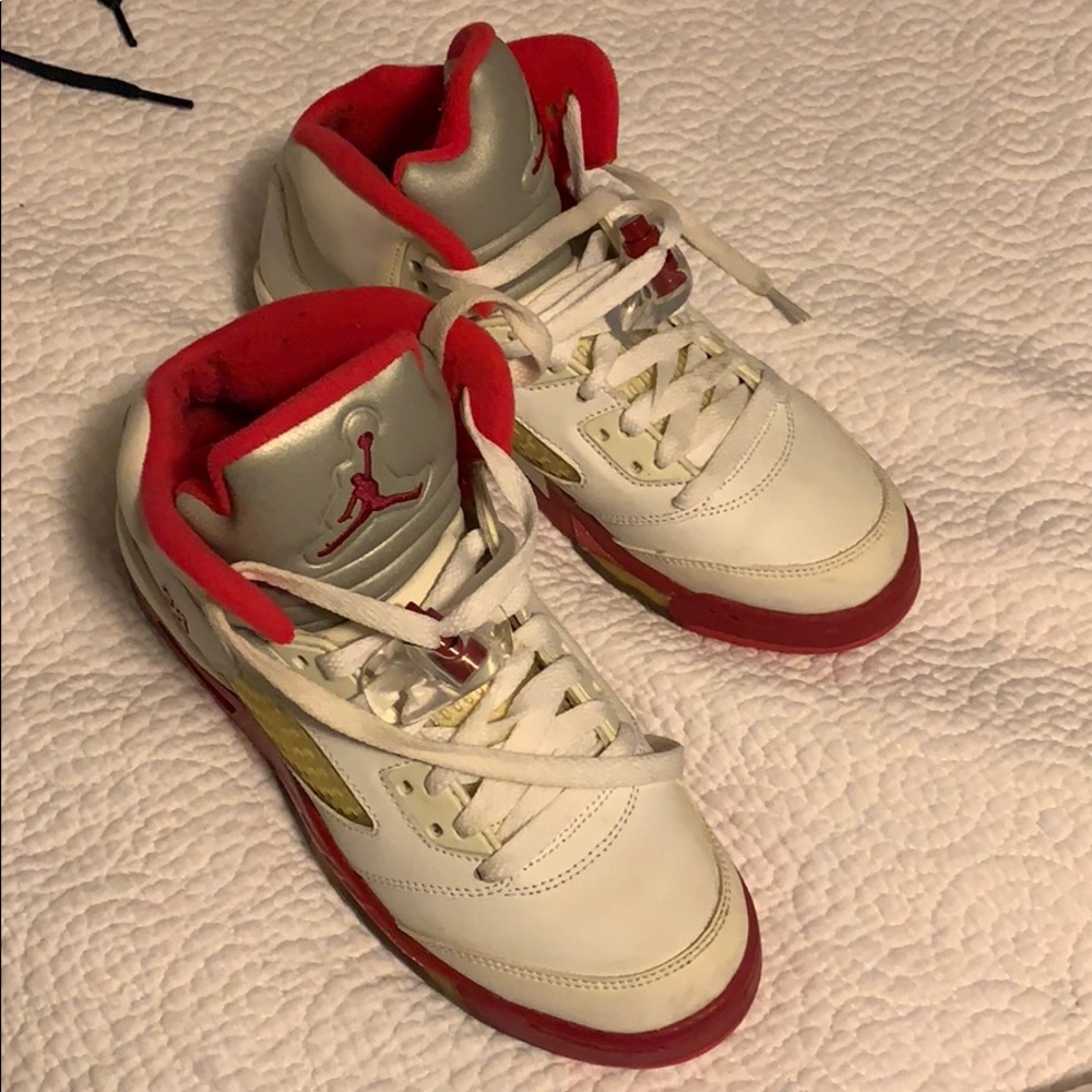 Women’s Jordan sneakers
